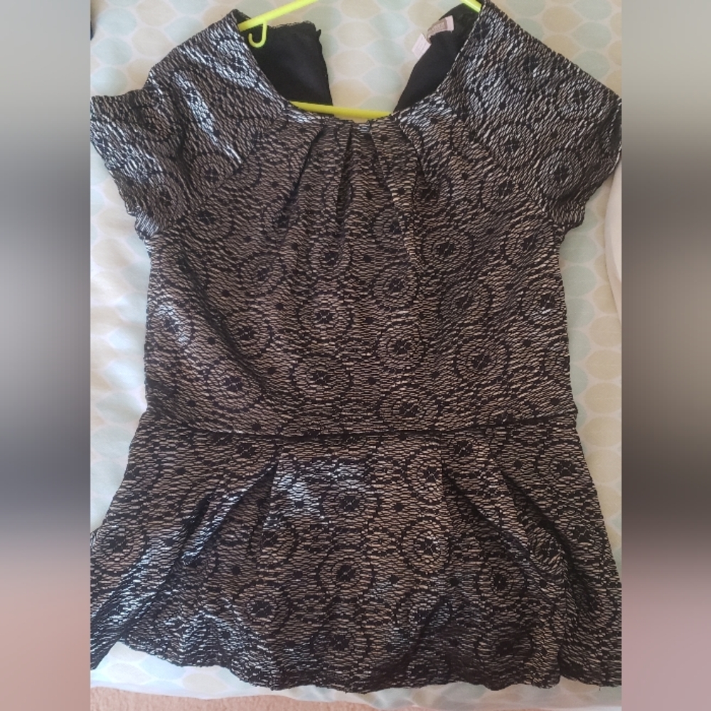 Forever 21 cute medium blouse